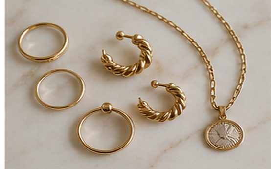 Simple Beauty Habits That Make Your Style Look More Polished fashion photo